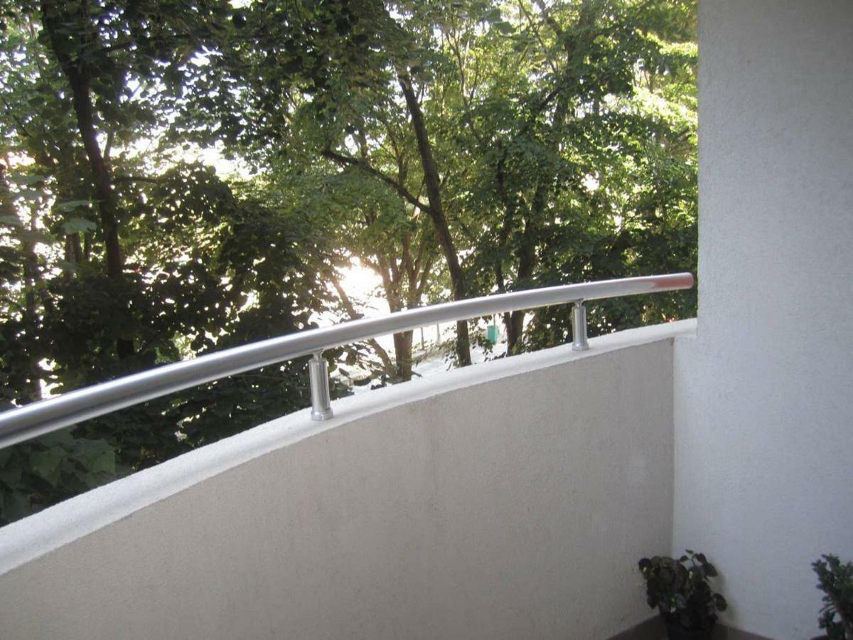 65 Square Meters Designer Apartment In Heart Of City - River View ! Park For Free Ni Exteriér fotografie