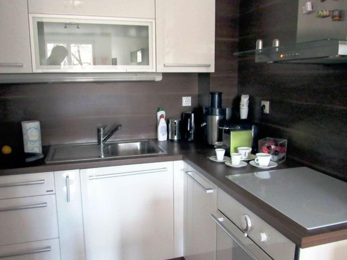 65 Square Meters Designer Apartment In Heart Of City - River View ! Park For Free Ni Exteriér fotografie