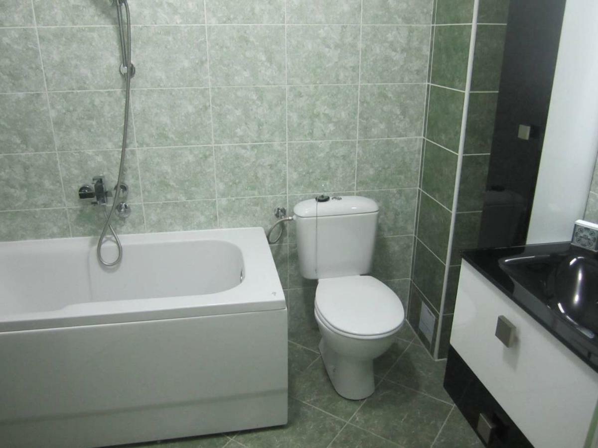 65 Square Meters Designer Apartment In Heart Of City - River View ! Park For Free Ni Exteriér fotografie