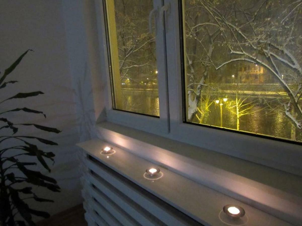 65 Square Meters Designer Apartment In Heart Of City - River View ! Park For Free Ni Exteriér fotografie