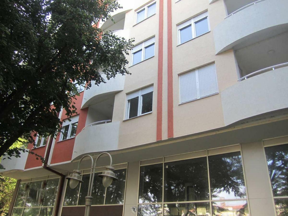 65 Square Meters Designer Apartment In Heart Of City - River View ! Park For Free Ni Exteriér fotografie