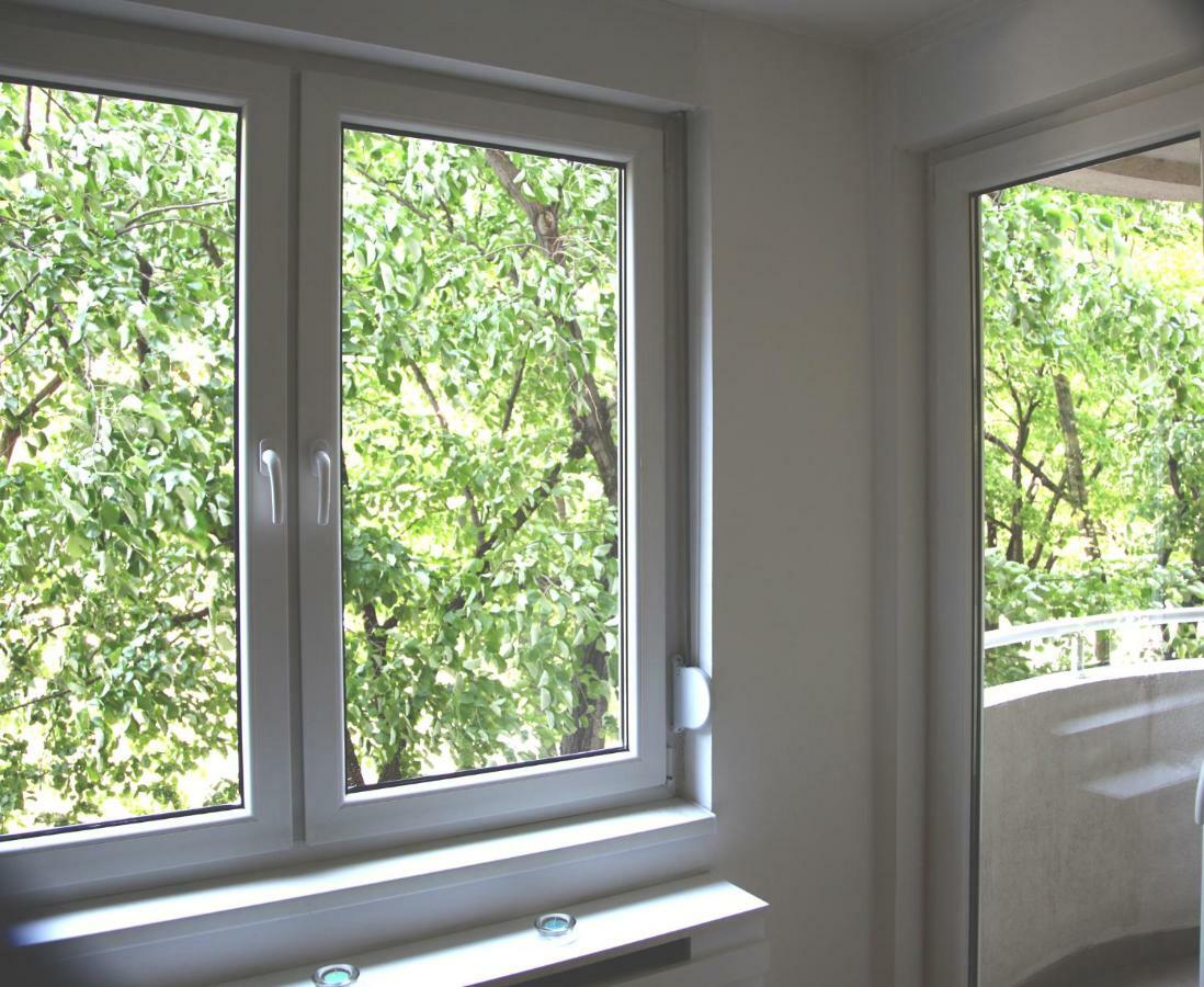 65 Square Meters Designer Apartment In Heart Of City - River View ! Park For Free Ni Exteriér fotografie